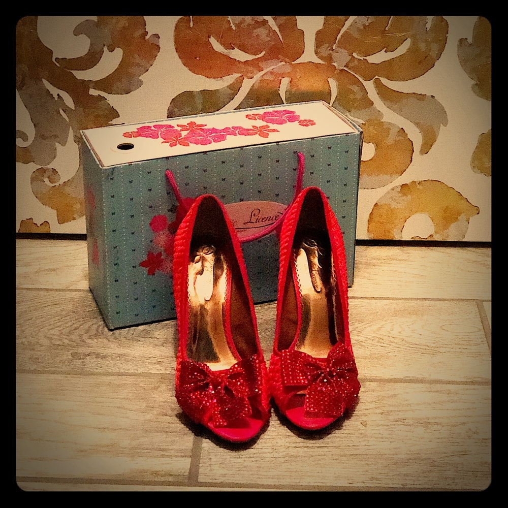 Poetic Licence Spectacle Red Heels